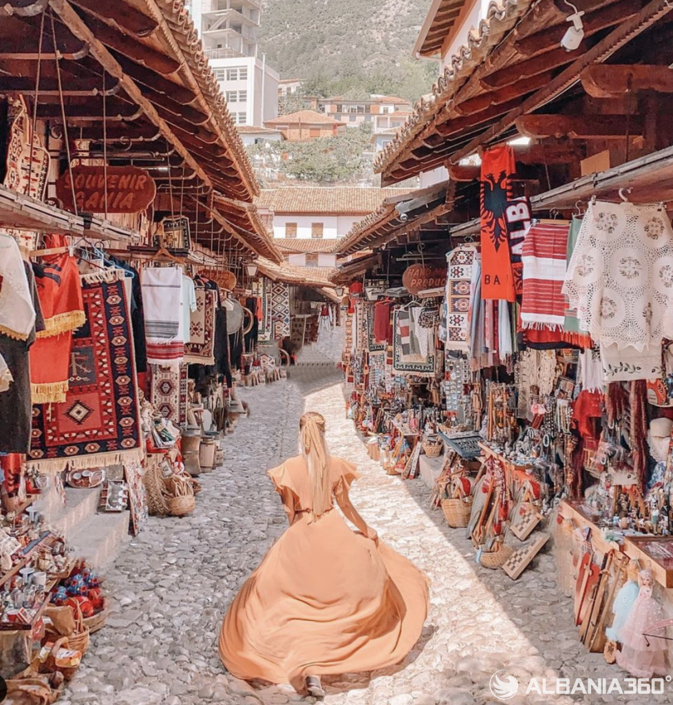 Sabrina - Bybia de Lille | Albania360