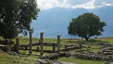 Antigonea house with peristyle Albania