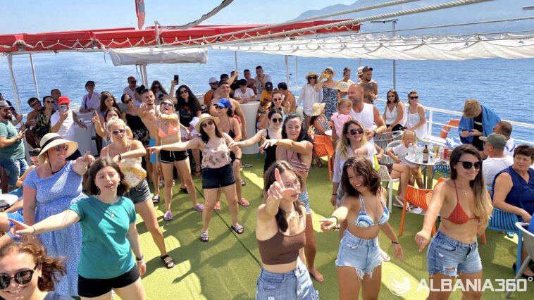 Aquamarine Adventure Boat Trip ©Albania360