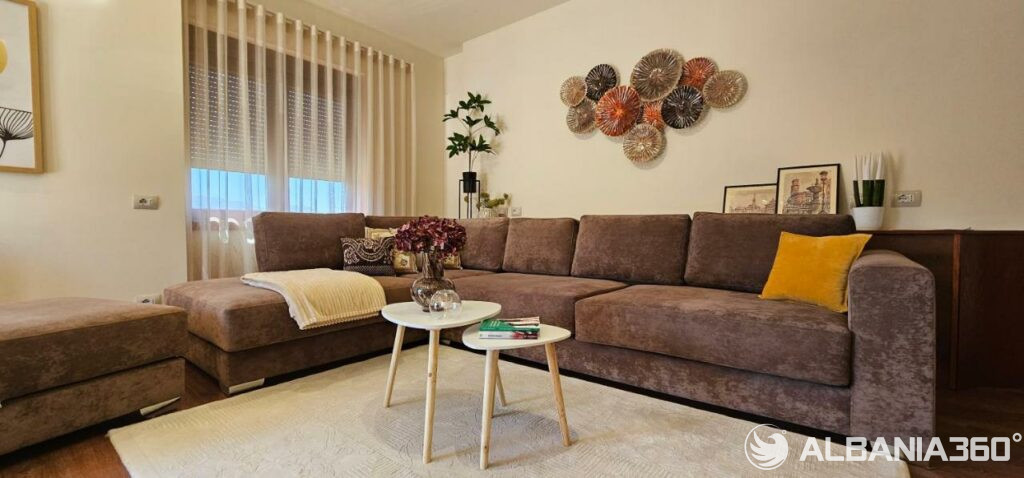 2SE Apartment Korce | Albania360 | Web | App | Social