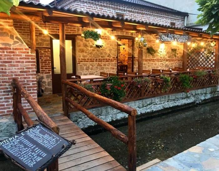 shtepia e vjeter tush 2 2