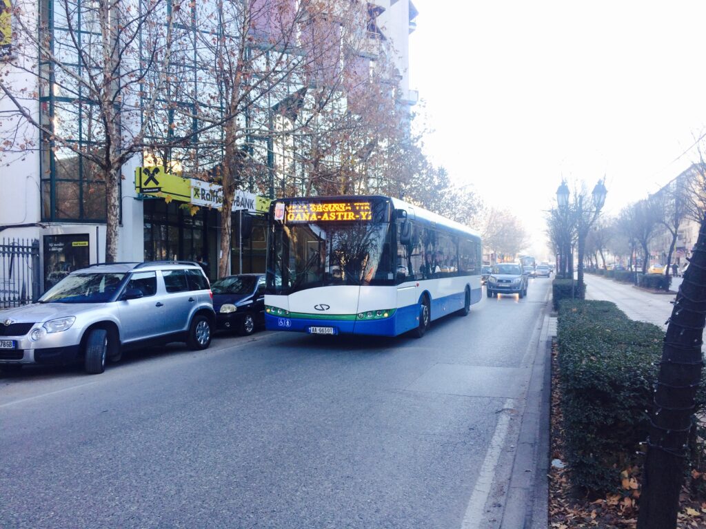 buses in Tirana